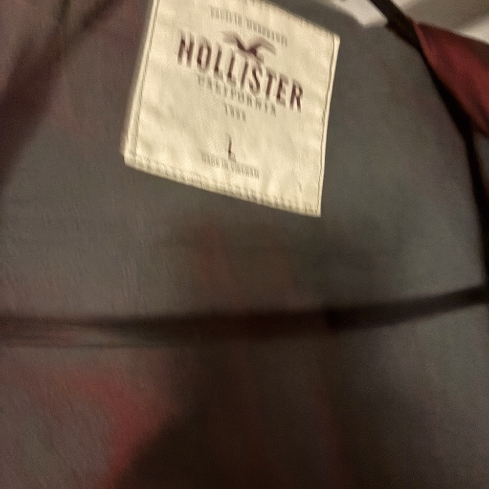 Hollister puff jacket 
Like new